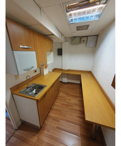 Venta De Excelente Galpón En Chacao 308m2