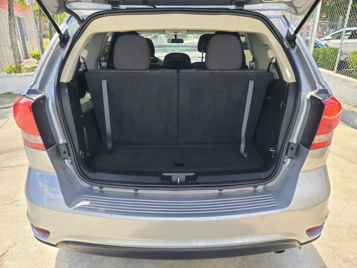 Imagen 11 de 15 de Dodge Journey Sxt