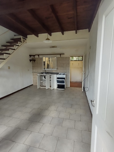 Departamento Tipo Duplex Con Cochera A 100 Metros De Laguna De Chascomus