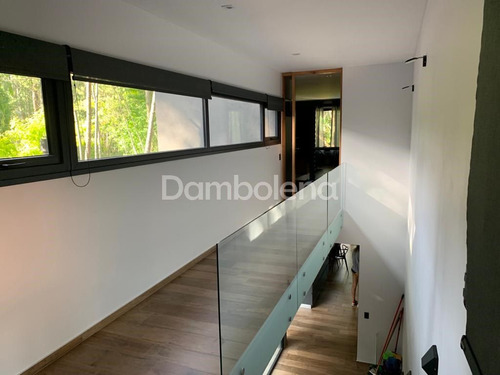 Casa En Venta En Carilo, Costa Atlántica