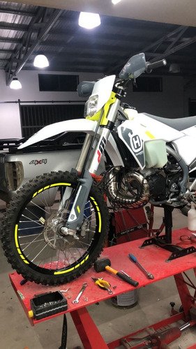 Calcos Para Llantas Husqvarna Enduro Fluor