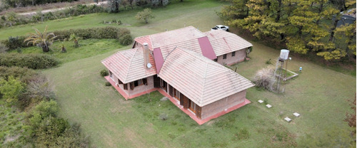 Imagen 2 de 10 de Exclusiva Casa De Campo De 28 Hectáreas, Sobre Asfalto. Gualeguaychú