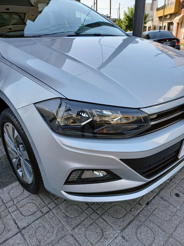 Imagen 13 de 25 de Volkswagen Polo 2018 1.6 Msi Comfort Plus At 6ta