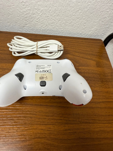 Control Alámbrico Nintendo Switch Fire Powera Color Blanco (Usado)