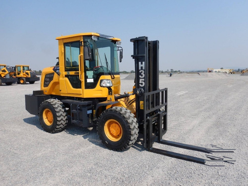 Imagen 1 de 15 de 06) Montacargas Veload H35 7700 Lbs Diesel Seminuevo