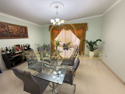 Escv-1641 Zona Oeste Casa Quinta Avenida La Limpia Sector Corazón De Jesus