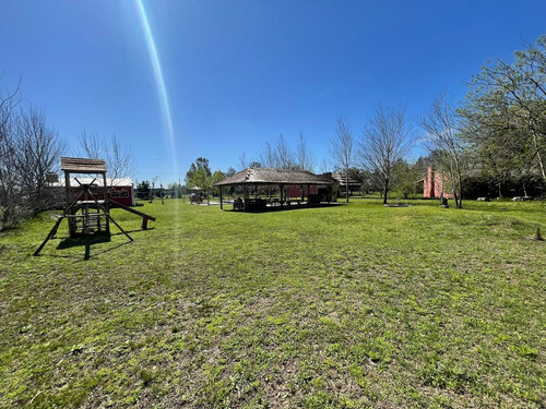 Casa Quinta En Venta Con Gran Parque Y Pileta.