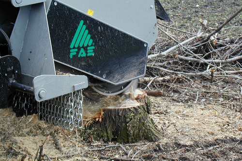 Imagen 11 de 11 de Destoconadora Desmalezadora Forestal Fae Para Raices