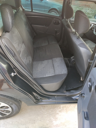 Renault Sandero 2009 1.0 16v Expression Hi-flex 5p