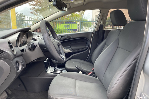 Ford Fiesta 1.6 Sportback Automática