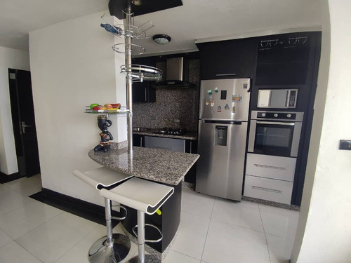 Imagen 9 de 19 de Apartamento En Venta En Urb Bosque Alto, Remodelado 04121994409
