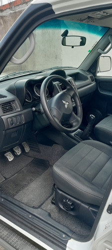 Mitsubishi Pajero TR4 2.0 4x2 Flex 5p