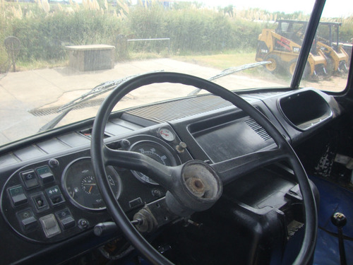 Camion Mercedes Benz 608 Año 1985