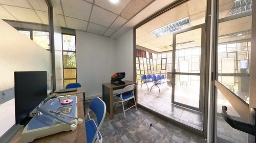 Conectividad Total En Área De Negocios (172055)