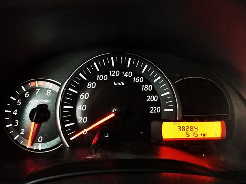 Nissan Versa S 1.0 12v Top!!!
