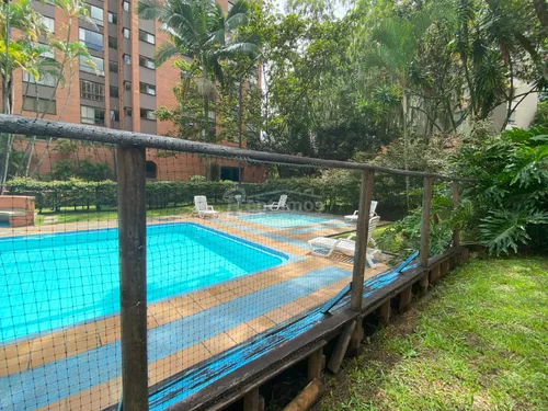 Apartamento En Venta En Los Balsos. Cod V776146
