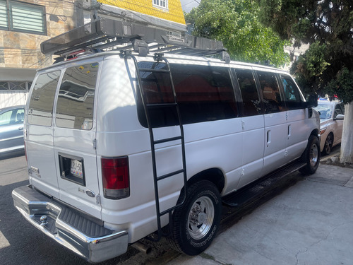 Ford Econoline E-150 4.6l V8 12 Pasajeros