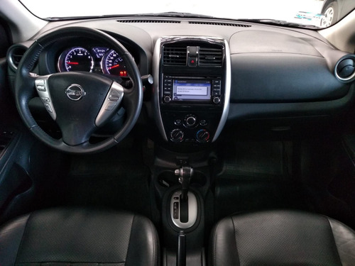 Imagen 15 de 15 de Nissan Versa 2017 1.6 Exclusive Navi At
