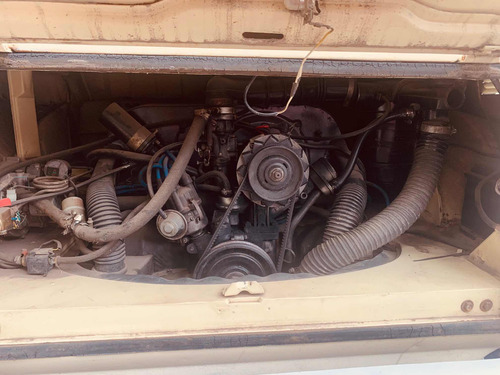 Volkswagen Kombi T2 Furgon
