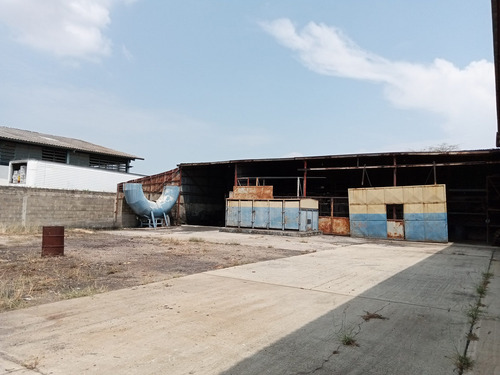 Imagen 2 de 13 de Se Vende Galpon Industrial En Paraparal