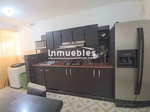 Apartamento Piso 1 Con Terraza - Centro Comercial Charallave