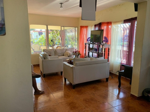 Imagen 4 de 27 de Vendo Edificio De 3 Apartamentos En Alma Rosa Primera