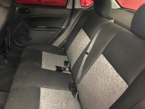 Ford Fiesta Sedan 1.0 Rocam Se Flex 4p 2014