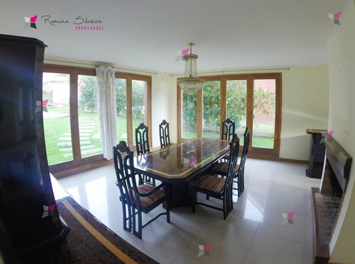 Casa En Venta En La Zona De Lugano- Ref: 9724