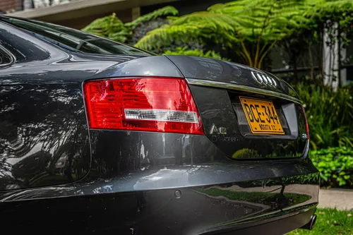 Audi A6 2.8 V6 Multitronic Lujo