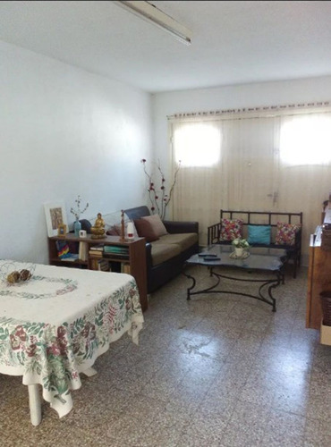 Casa En Villa Del Parque Con Facilidades