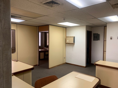 Ym Comoda Oficina De 260 M2 En Santa Paula