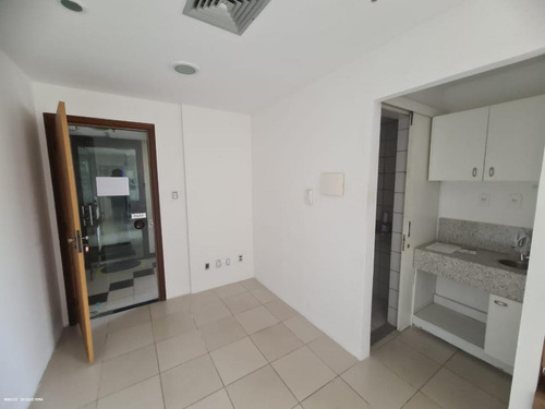 Imagem 4 de 4 de Sala Comercial Para Venda Em Salvador, Caminho Das Árvores, 1 Banheiro, 1 Vaga - Ms1045_2-1132438