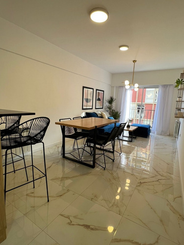 Imagen 3 de 19 de Departamento De 3 Ambientes A La Calle C/ Balcon Y Cochera