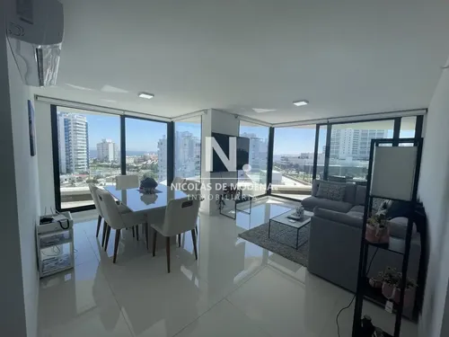 Apartamento En Punta Del Este, Todos Los Servicios,  3 Dormitorios En Suite Artower, Punta Del Este