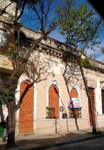 Imagen 2 de 6 de Terreno. Constitución, Solis 1872. Frente 7,90, Fondo 27,85.