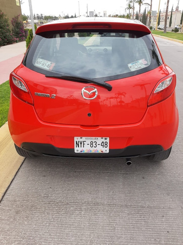 Imagen 5 de 13 de Mazda 2 1.5 Touring Mt 2014
