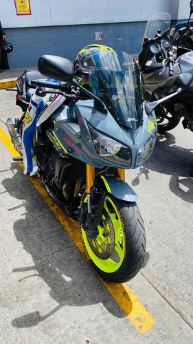 Imagen 2 de 11 de Yamaha Fz1