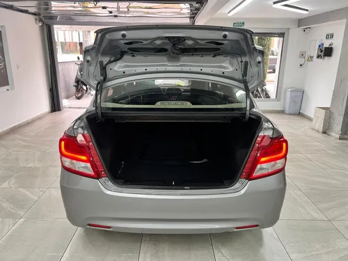 Suzuki Swift Dziere AT 2023