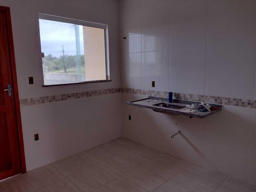 Imagem 7 de 14 de Casa 2 Dormitórios Para Venda Em Araruama, Três Vendas, 2 Dormitórios, 1 Banheiro, 2 Vagas - 237_2-500881