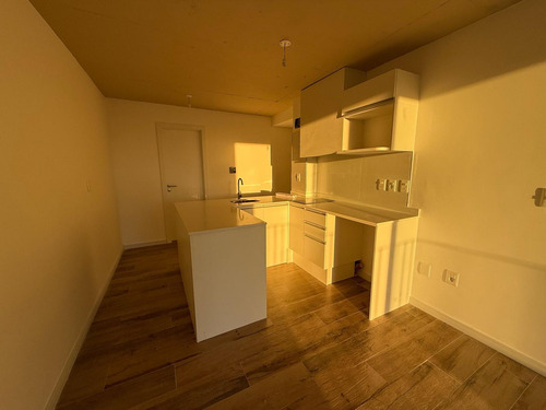 Monoambiente En Alquiler Zona Buceo $22.000