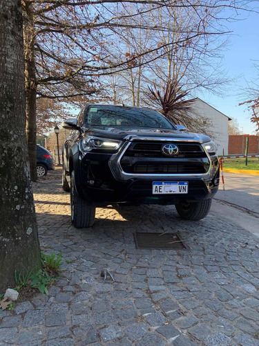 Imagen 3 de 8 de Toyota Hilux 2021 2.8 Cd Srx 204 Cv 4x4 At