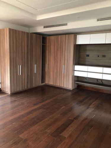 Imagen 15 de 29 de Fernando Perez Vende Penthouse A Estrenar En Terrazas Del Country Res Sibaris, Guataparo Valencia
