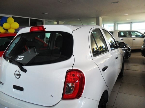 Nissan March 1.0 S 12v Flex 4p Manual