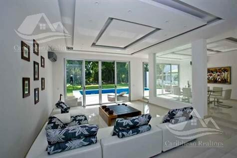 Imagen 1 de 16 de Casa Minimalista En Venta En Playacar Playa Del Carmen