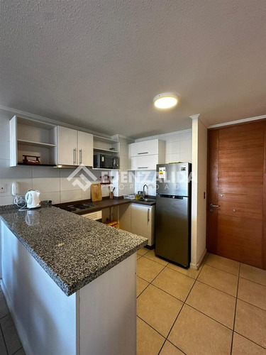 Departamento En Venta De 2 Dorm. 1 Baño, En La Herradura