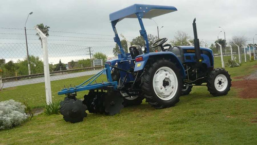 Imagen 5 de 6 de Tractor Lovol 25 Hp 554 Traccion Doble