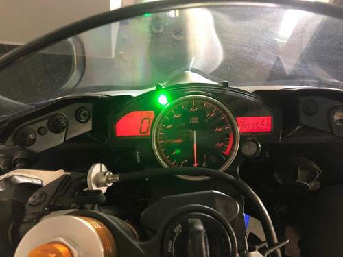Yamaha R6