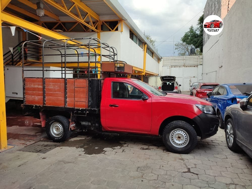 Imagen 4 de 8 de Nissan Np-300 2017