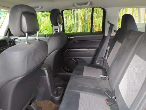 Imagen 6 de 15 de Jeep Patriot 2014 2.4 Sport Cvt