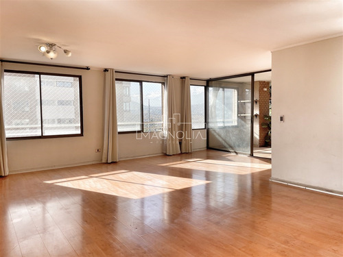 Departamento En Arriendo De 3 Dorm 3 B 2 E 1 Bod. Las Condes
